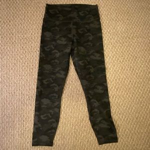 Camo Fabletics leggings